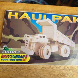 HAUL PAK WOODCRAFT 3D CONSTRUCTION KIT DUMP TRUCK B-O8 BRAND NEW SEE PICTURES